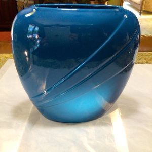Designs by Exotic ocean blue vase. EUC.